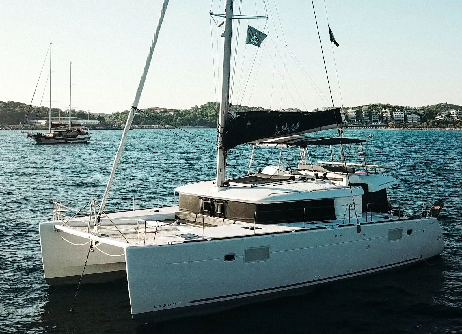 13.96m Athens Lagoon 450 F Catamaran Hire