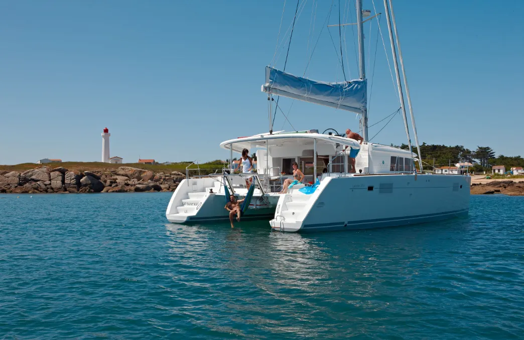 Explore Parham Town on a 13.72m Rental Lagoon 450 F