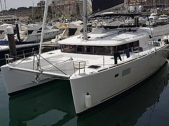 Rent a 13.96m 6 Cabin Catamaran in Kastela
