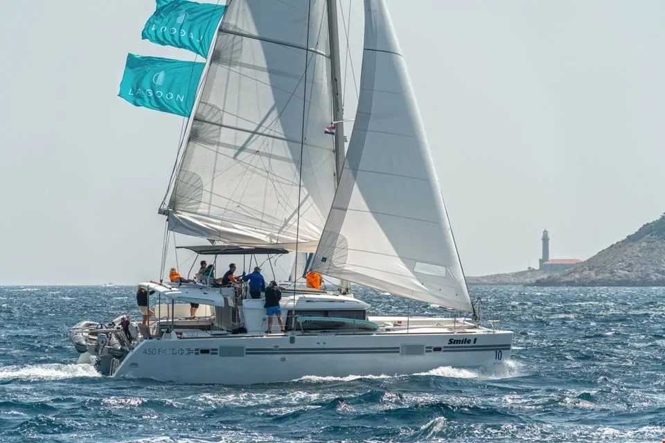 Чартер Smile 1 - 4