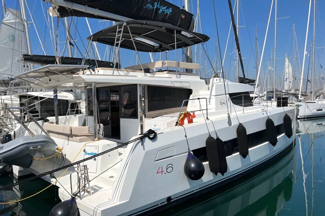 13.96m Athens Catamaran Hire