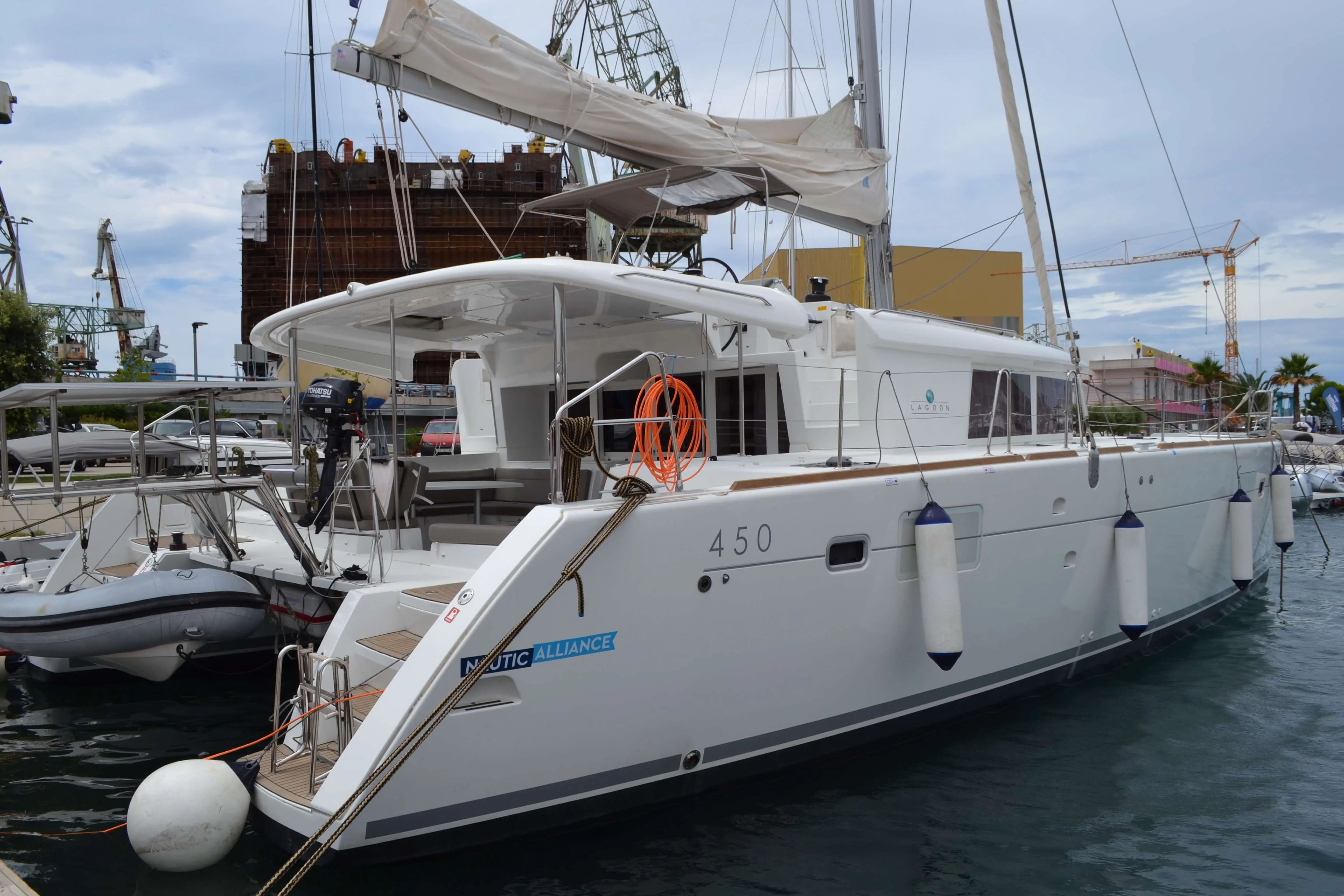 Чартер Stella - 5