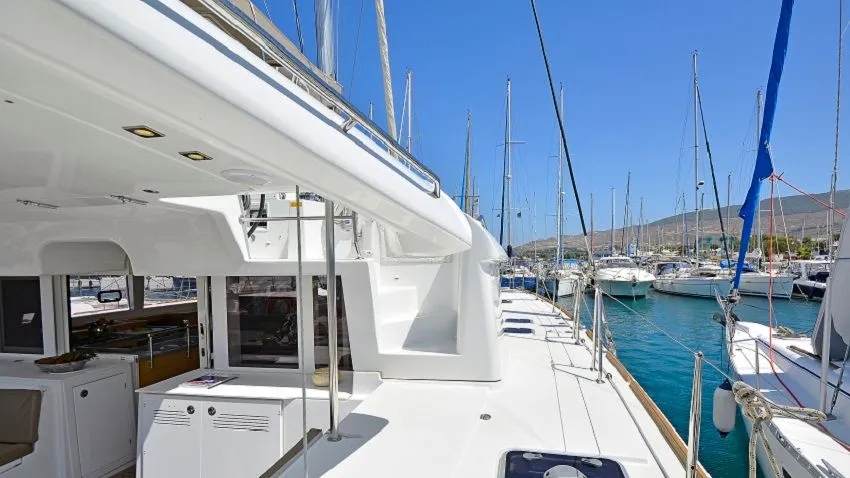 Charter a 13.96m Boat in Kos Town