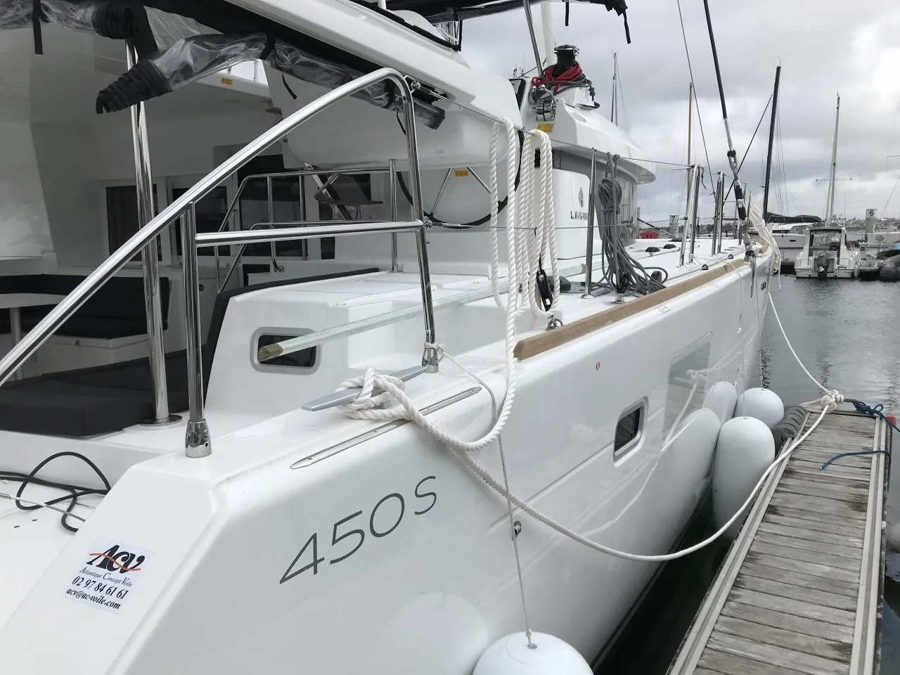 Charter a 13.96m 6 Cabin Catamaran in Eden Island