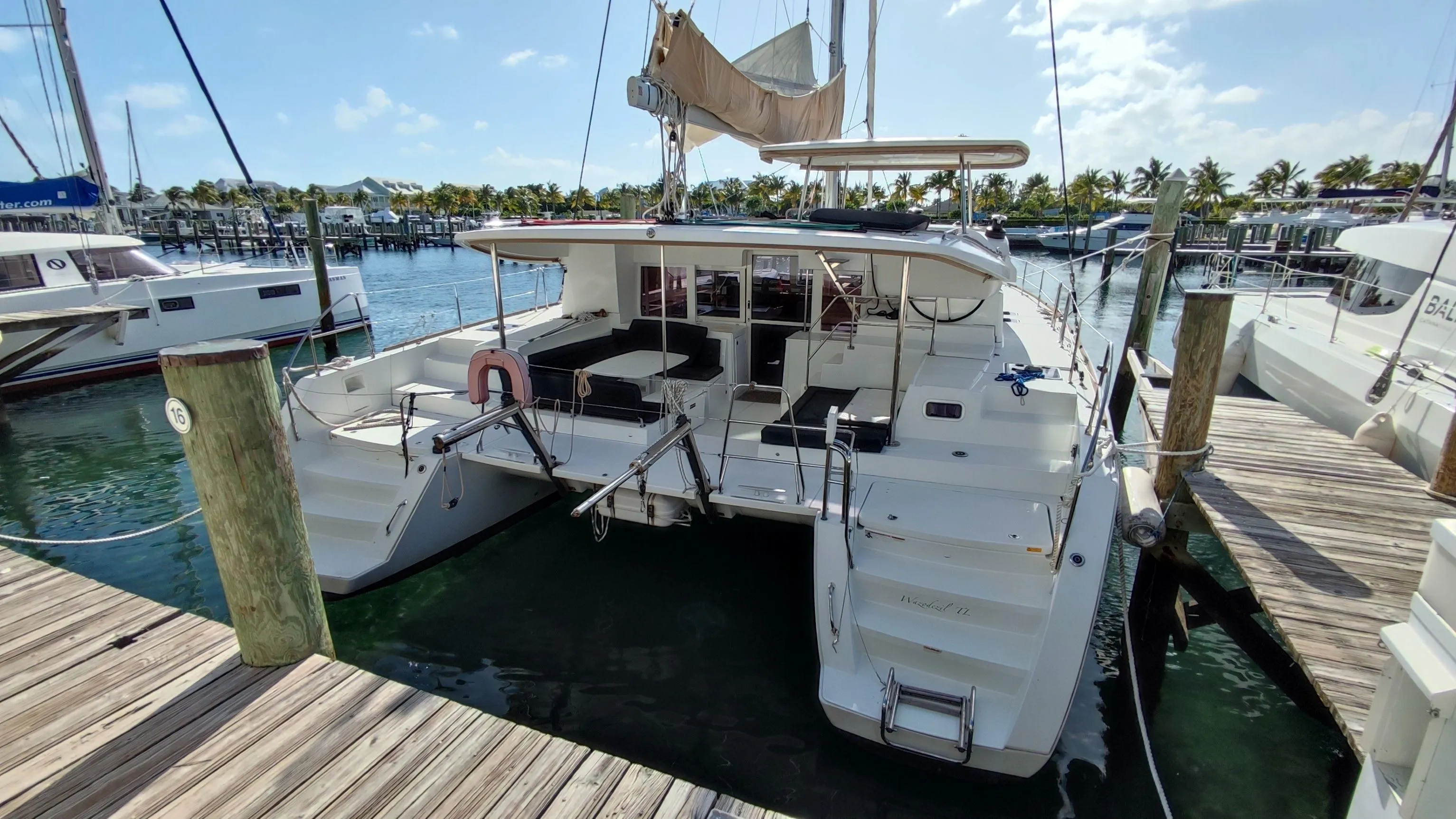 Wazodezil Charter Boat - 4