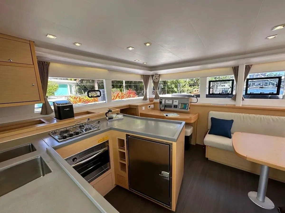 Leaf Chaser Charterboot - 5