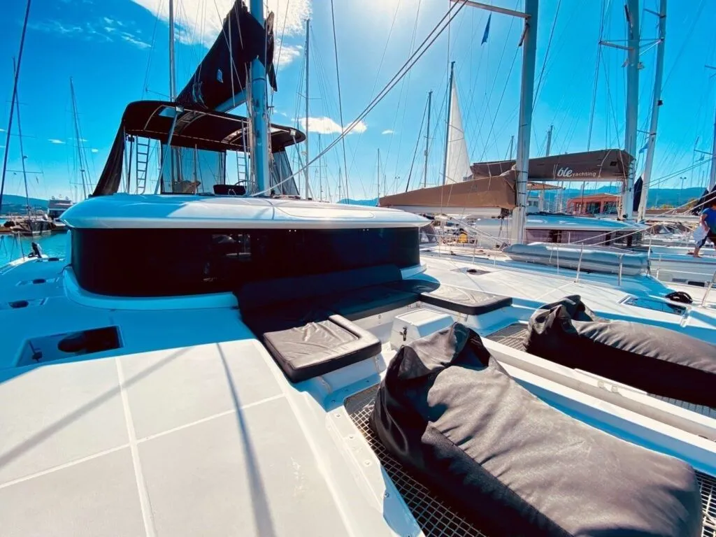 Чартер Another Me - 5