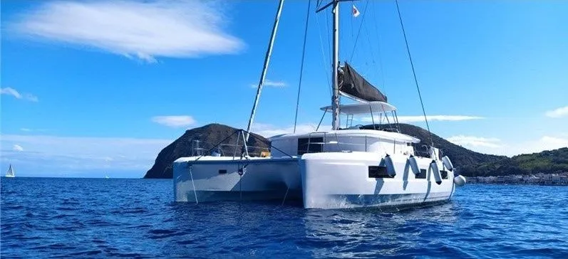 Arianna Charterboot - 4