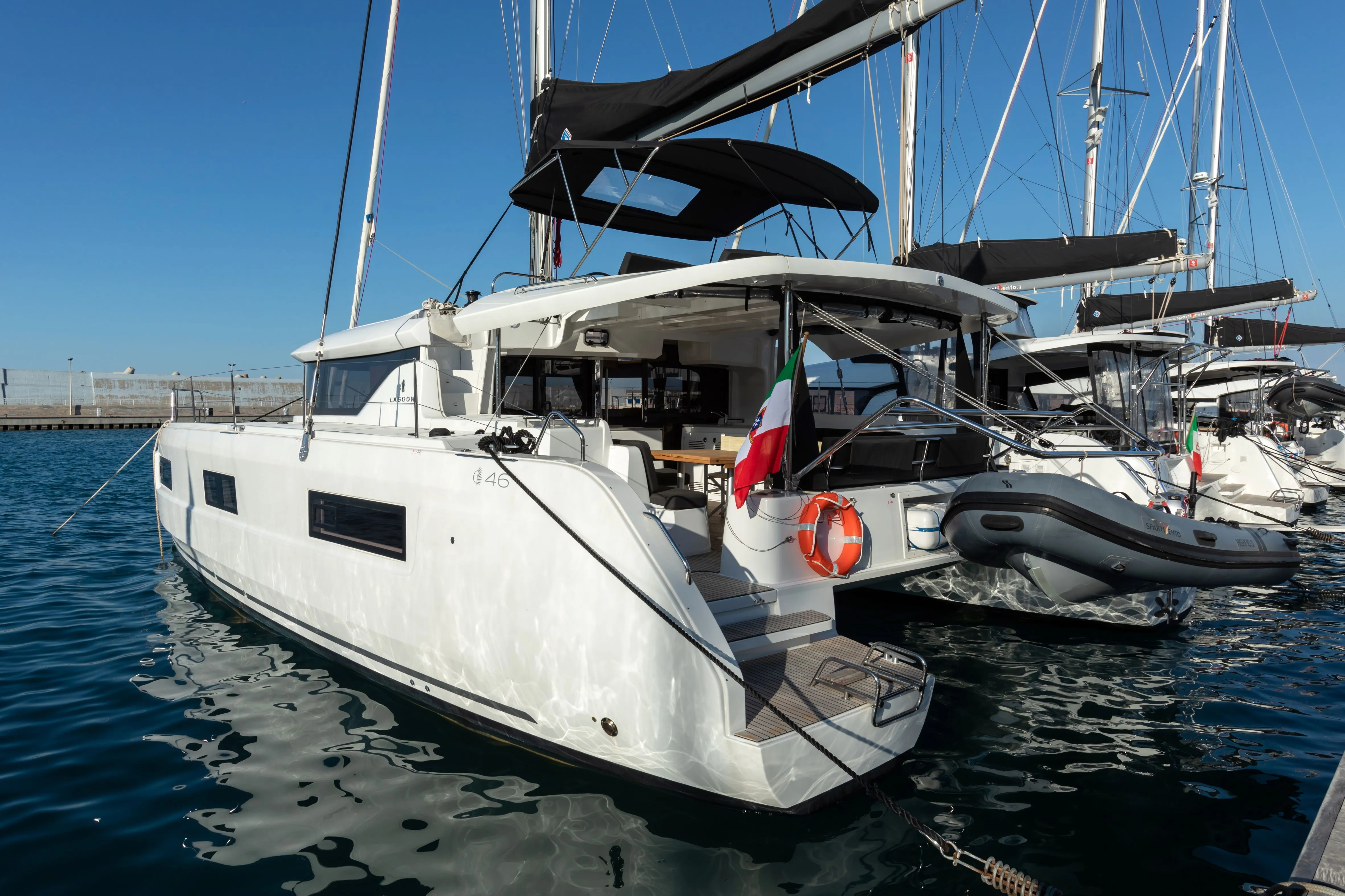 Carruba Mietboot - 3
