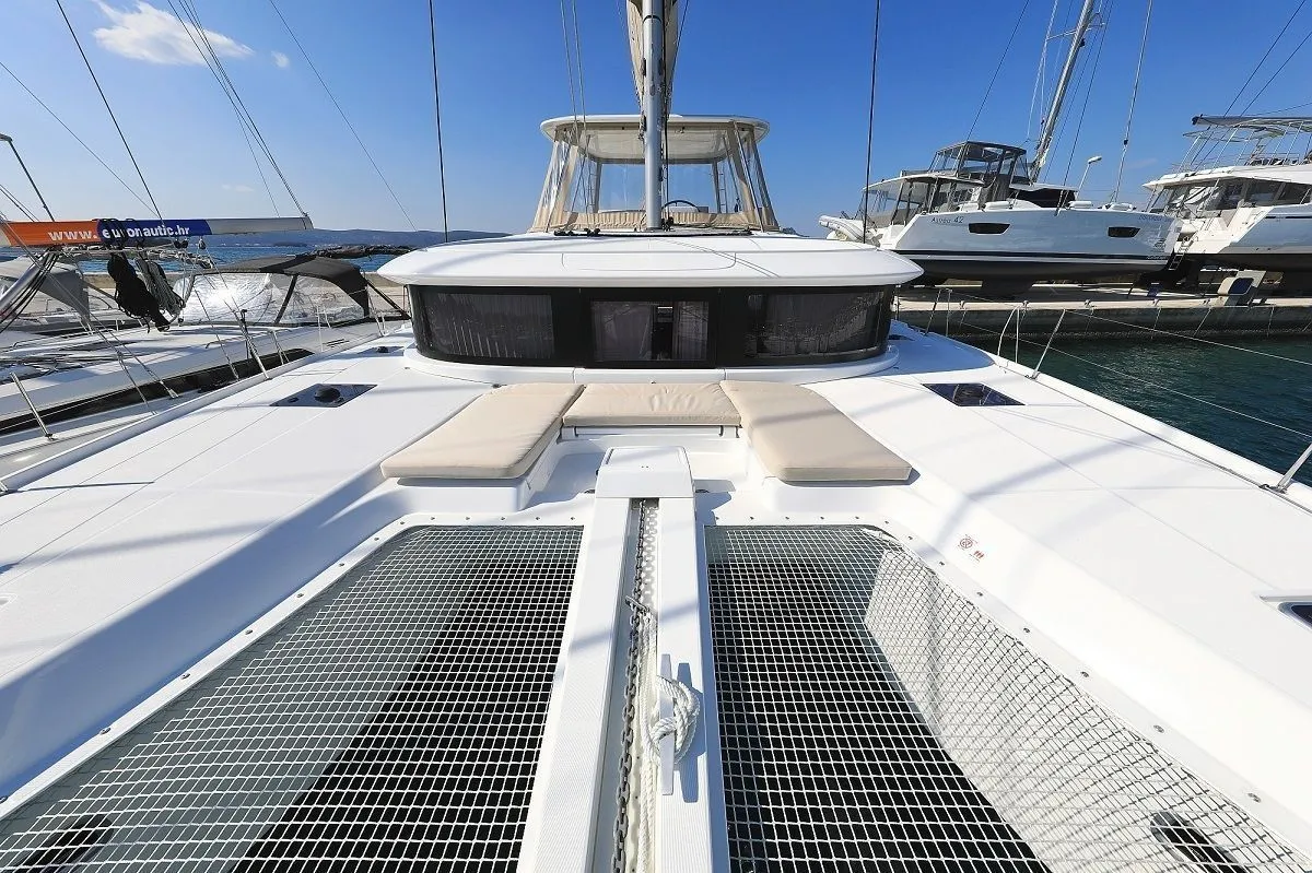 Чартер D.Bobo - 5