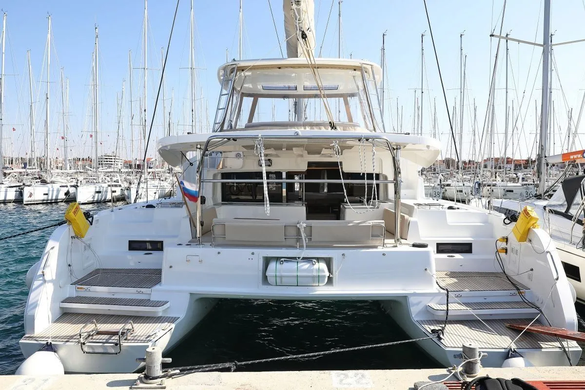 Чартер D.Bobo - 3