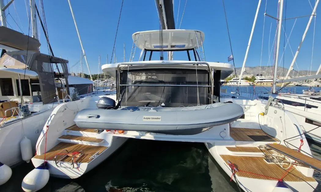 13.99m Skiathos Town Lagoon 46 Catamaran Hire