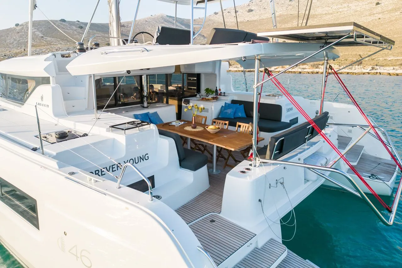 Forever Young Charterboot - 3