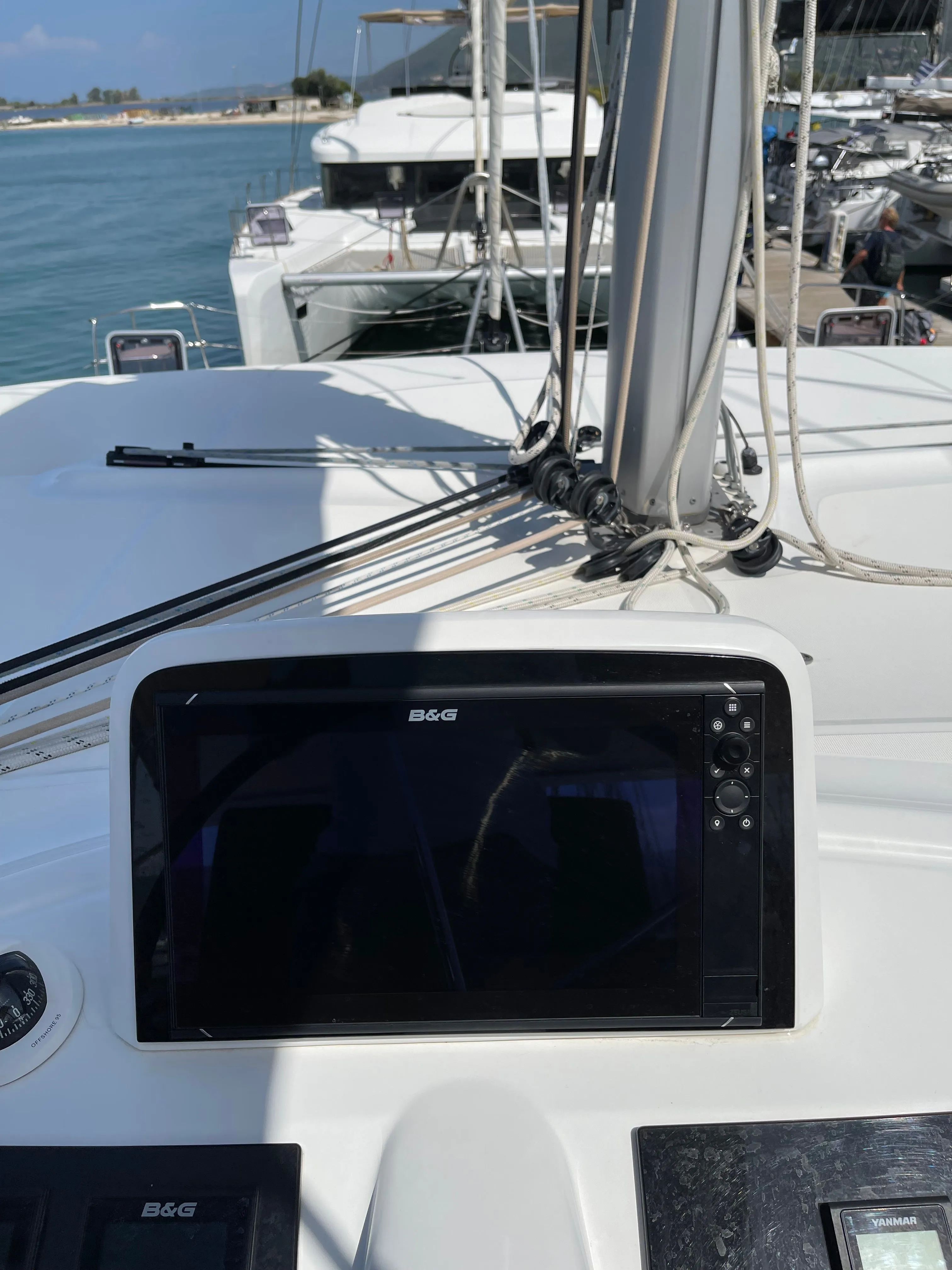 Helm Charterboot - 5