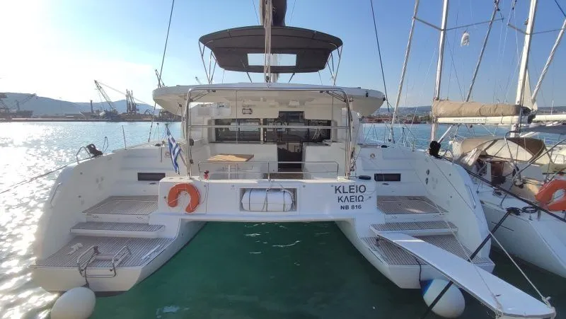 Rent a 13.99m Catamaran Lagoon 46 in Volos