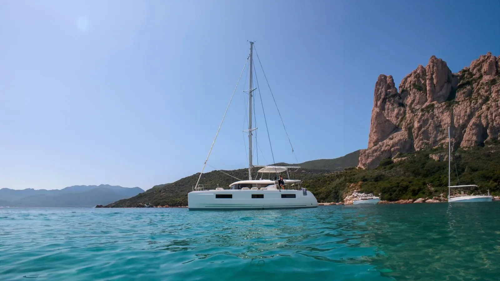 Boot - 13.99m Ajaccio Lagoon 46 Hire