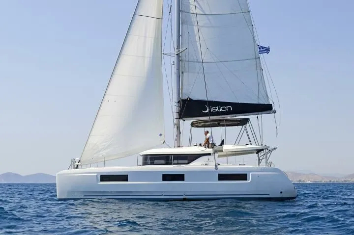 13.99m Rhodes Town Lagoon 46 Hire