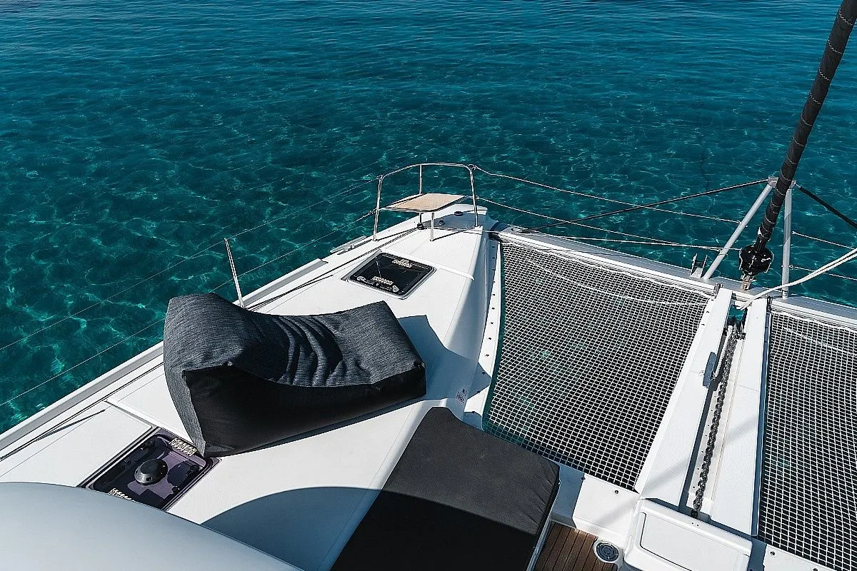 Omnia Charter Boat - 5