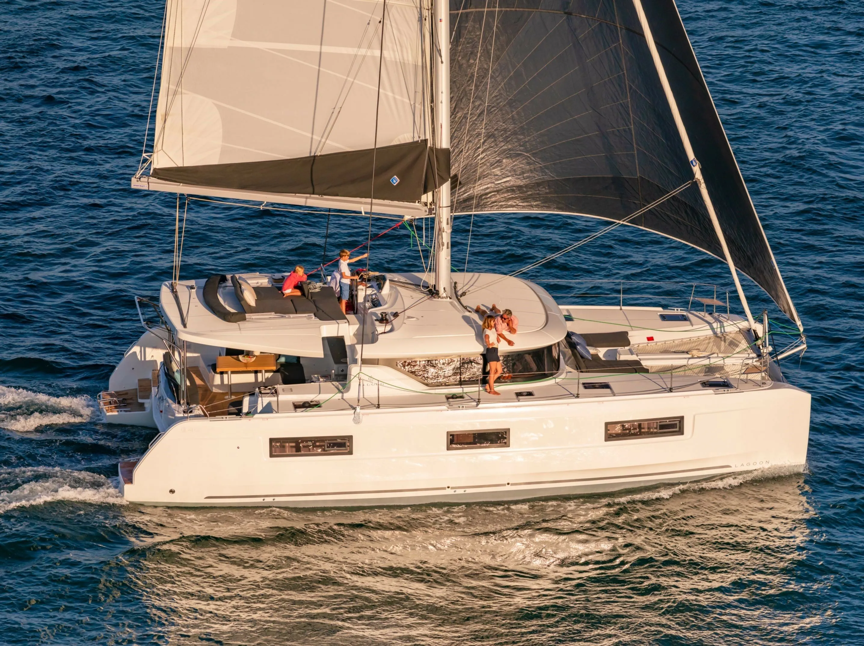 13.99m Paleros Catamaran Lagoon 46 Hire