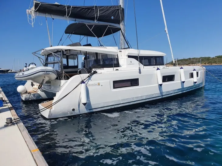 Charter a 13.99m Catamaran Lagoon 46 in Porto Rotondo