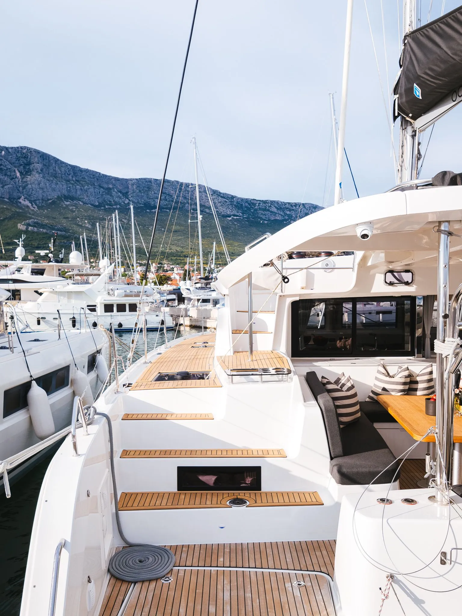 Uncharted Charterboot - 4