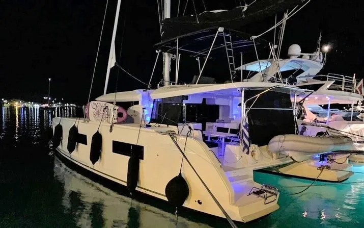 White Pearl Charter Boat - 4