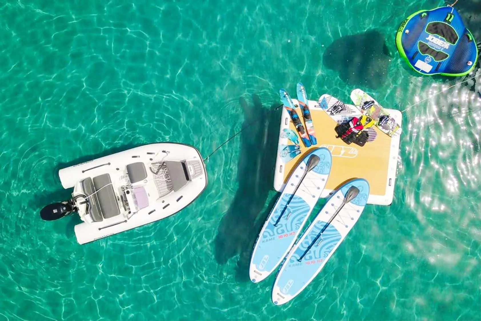 Ozelo Charter Boat