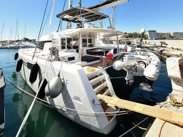 15.84m Ajaccio Catamaran Lagoon 52 F Hire