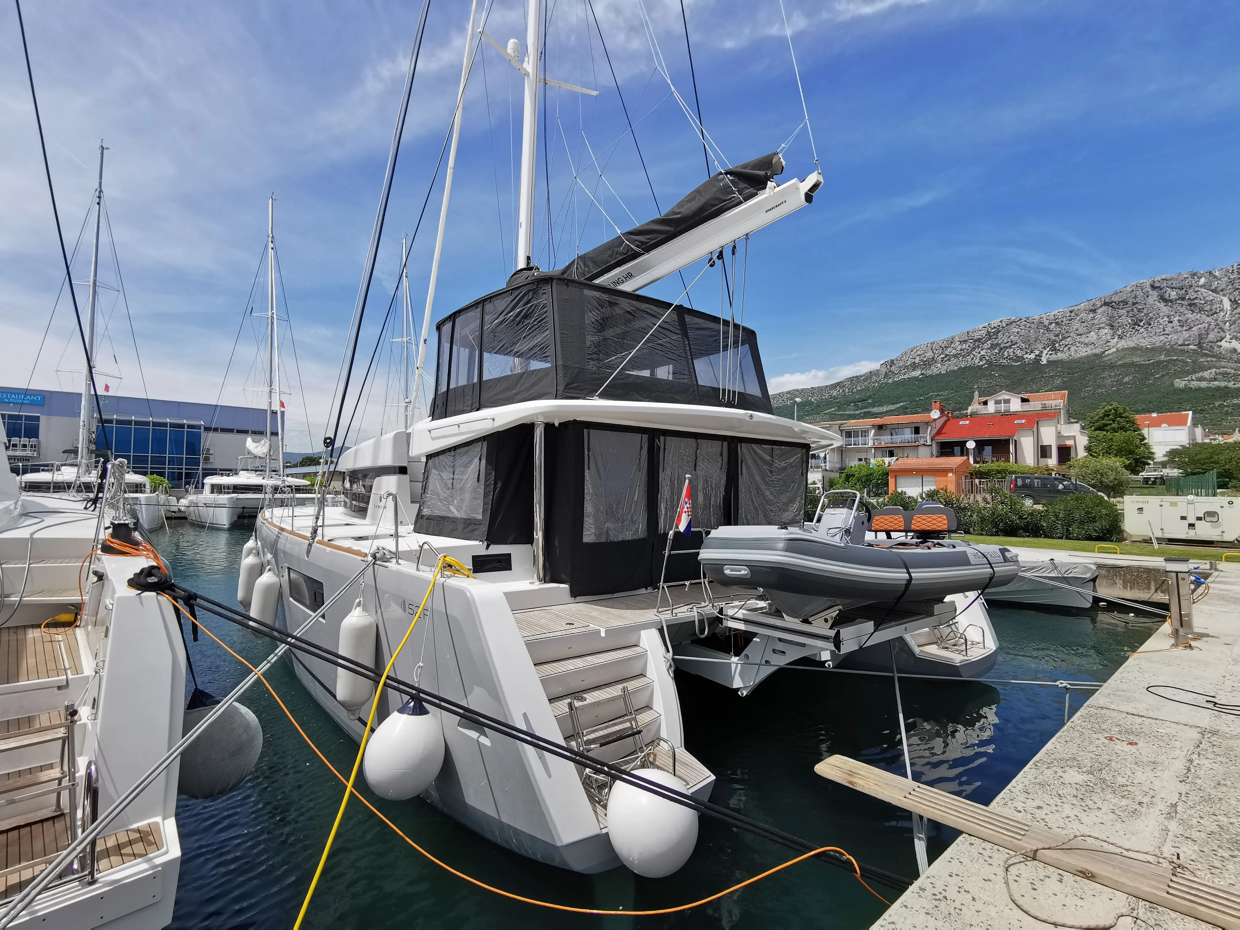 Emerald Gemini Charterboot - 5