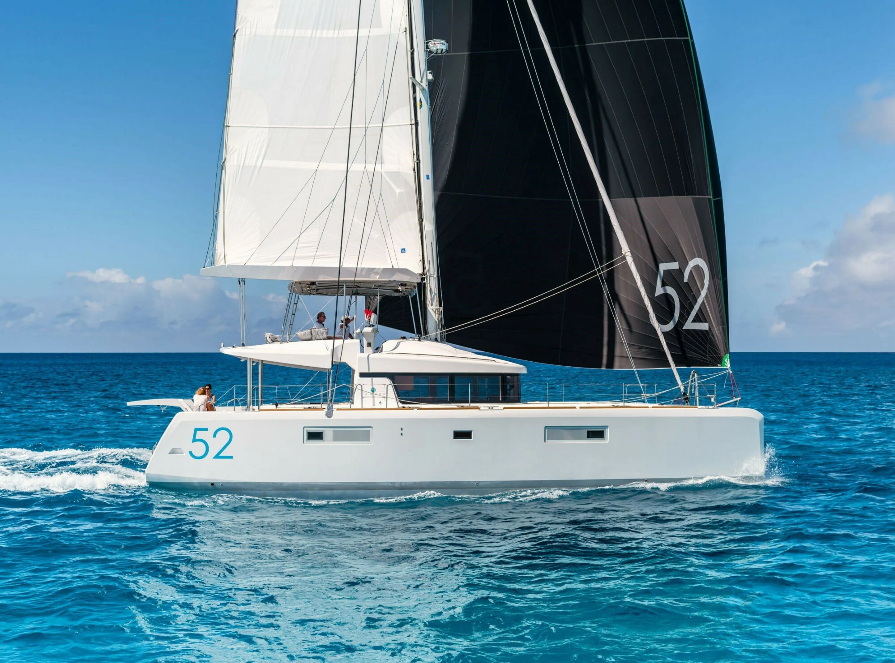 Boot - Charter a 15.84m Lagoon 52 F Catamaran in Mykonos City