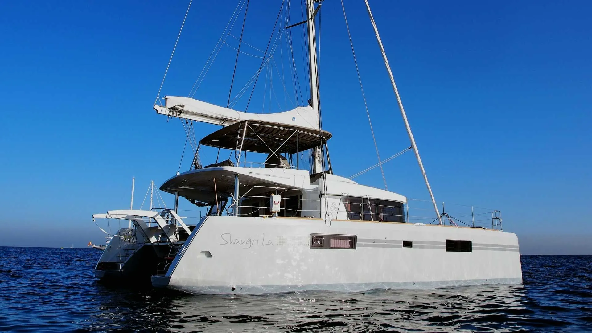 Shangri La Charter Boat - 4