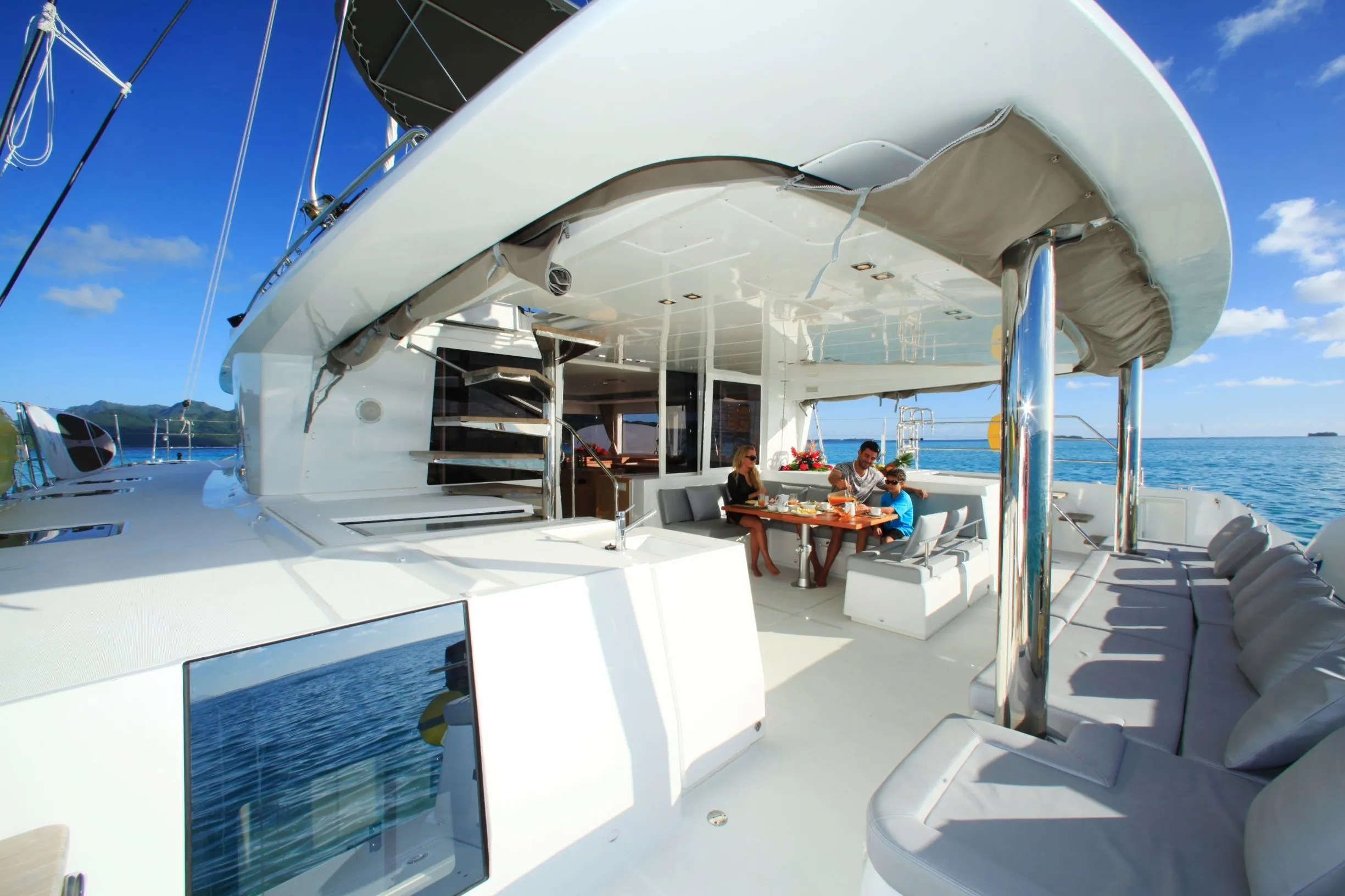 Senso Charter Boat