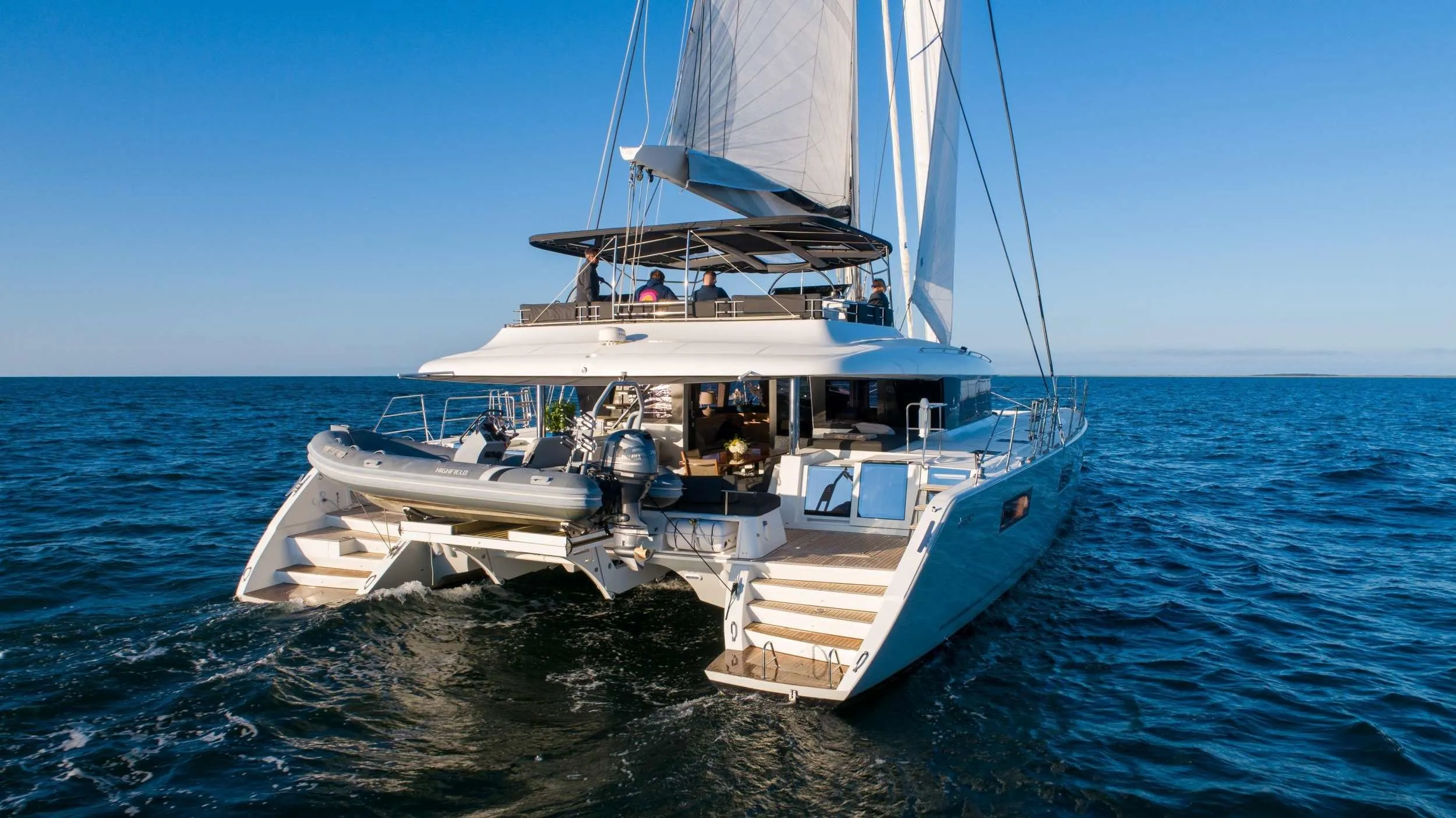 Rent a 18.91m Boat in Palm Cay
