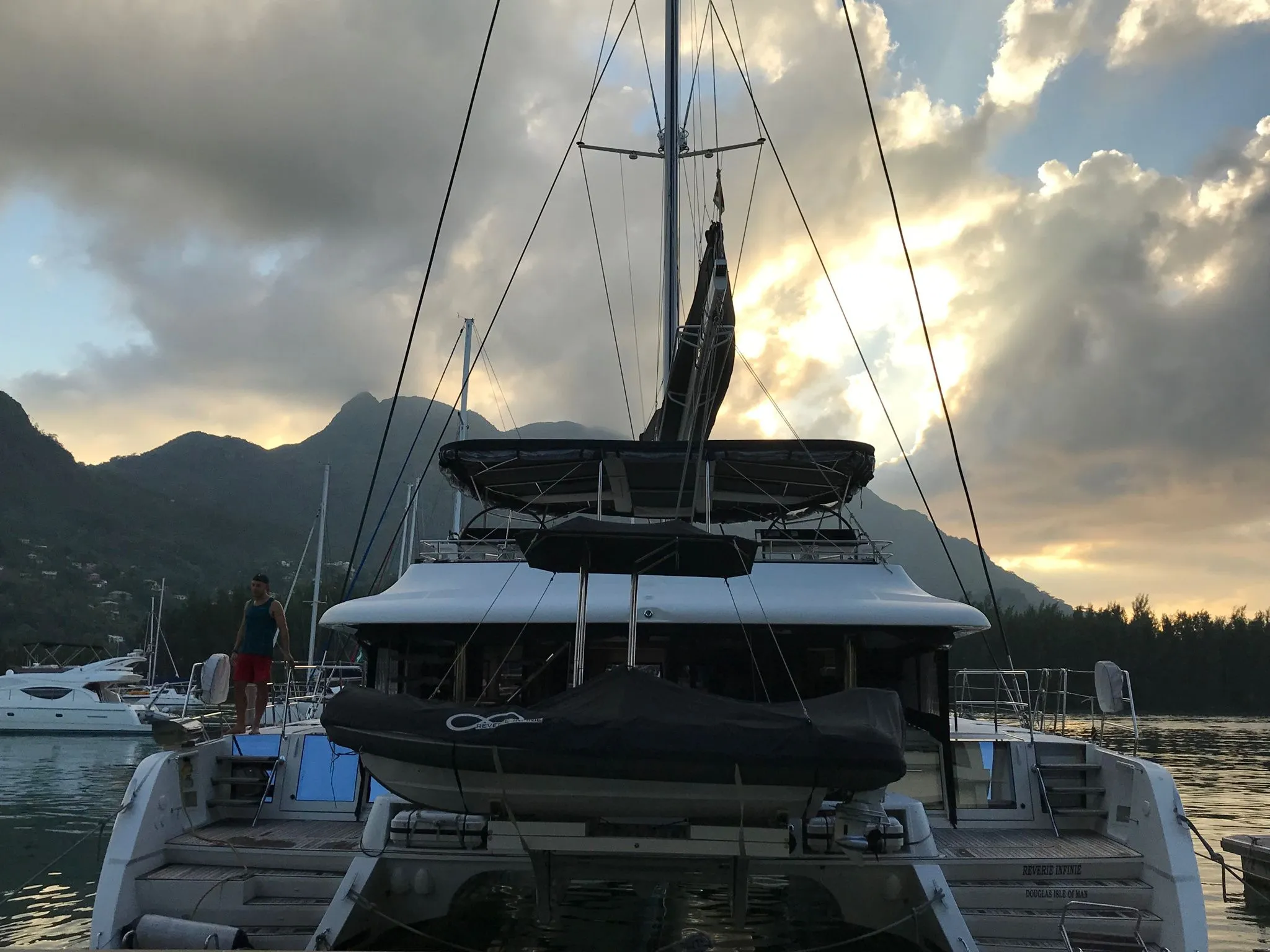 Reverie Infinie Charterboot - 4