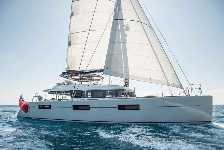 Charter a 18.9m Catamaran Lagoon 620 in Salerno