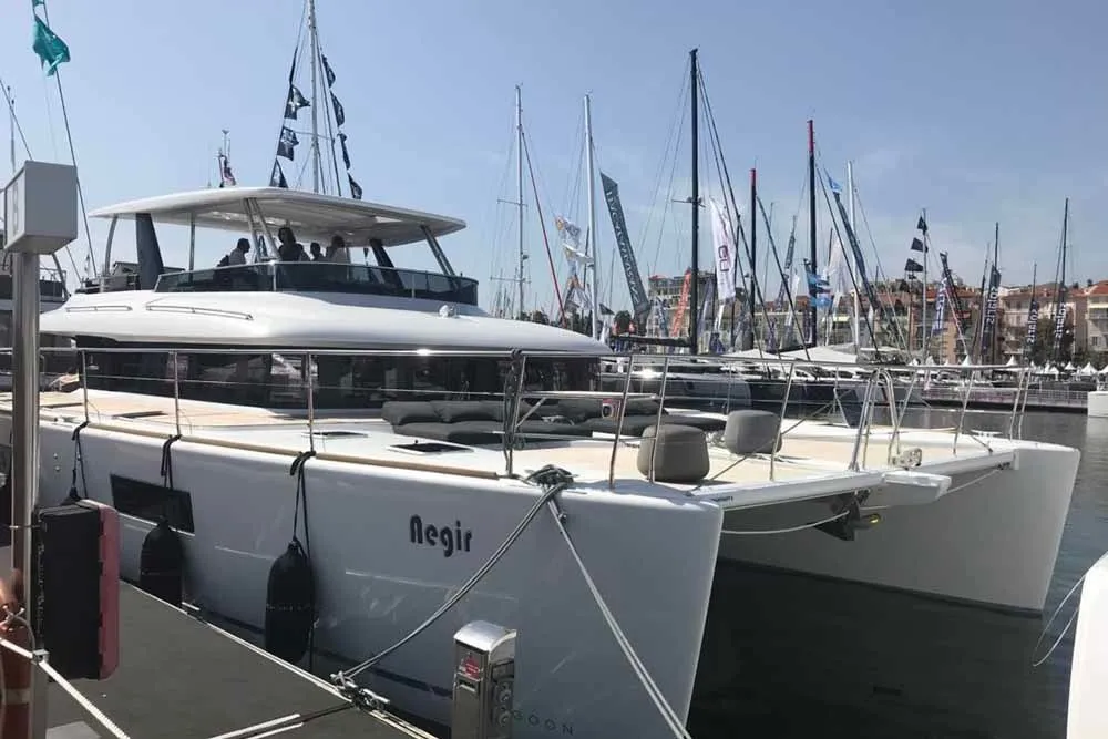 Rent a 19.5m Lagoon 630 MY in Šibenik