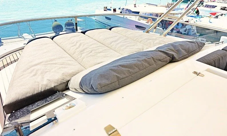 Mare Blu Charter Boat