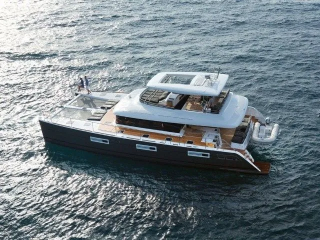 Rent a 19.5m Power Catamaran Lagoon 630 MY in Lavrion