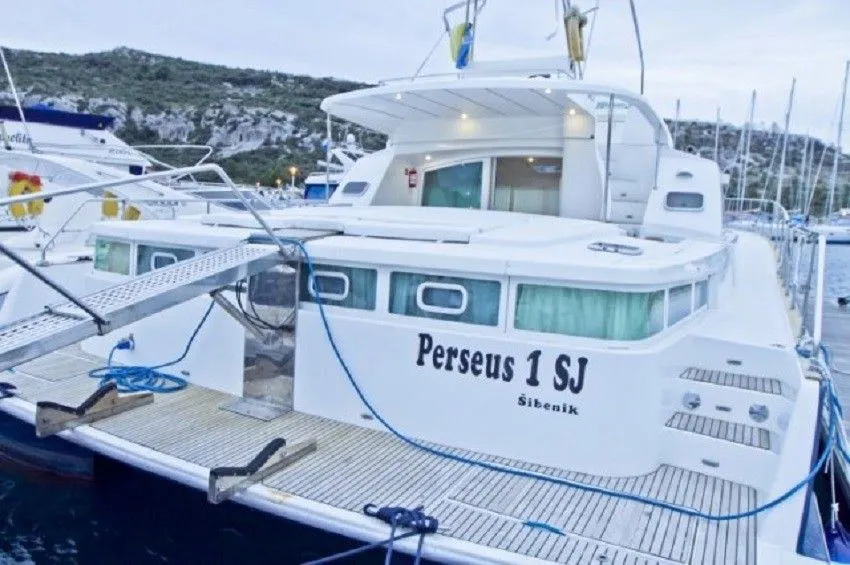 Perseus 1 Charterboot - 5