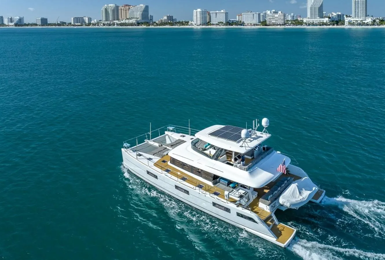Charter a 19.5m Boat in Miami