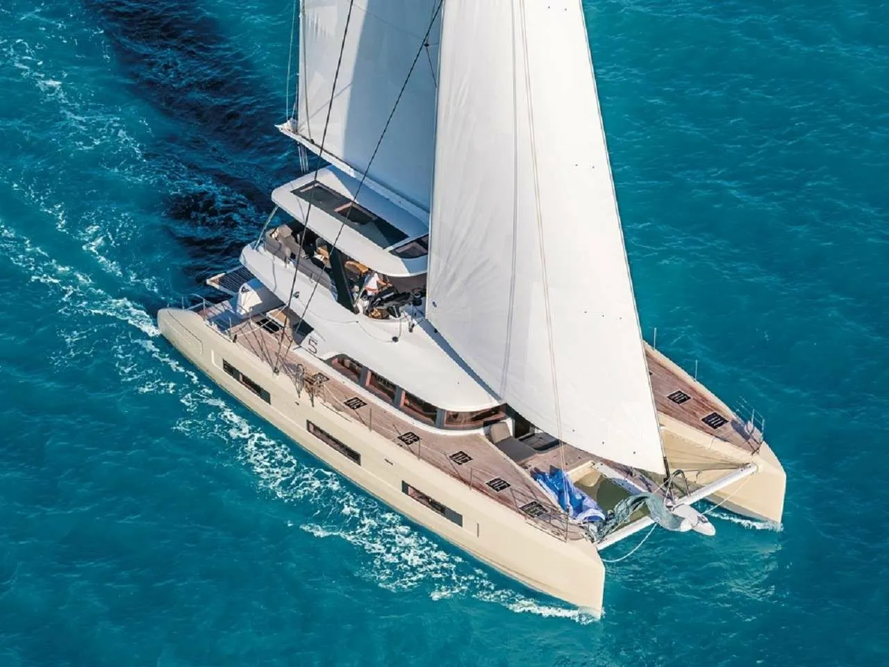 Reve Blue лодка на прокат - 3
