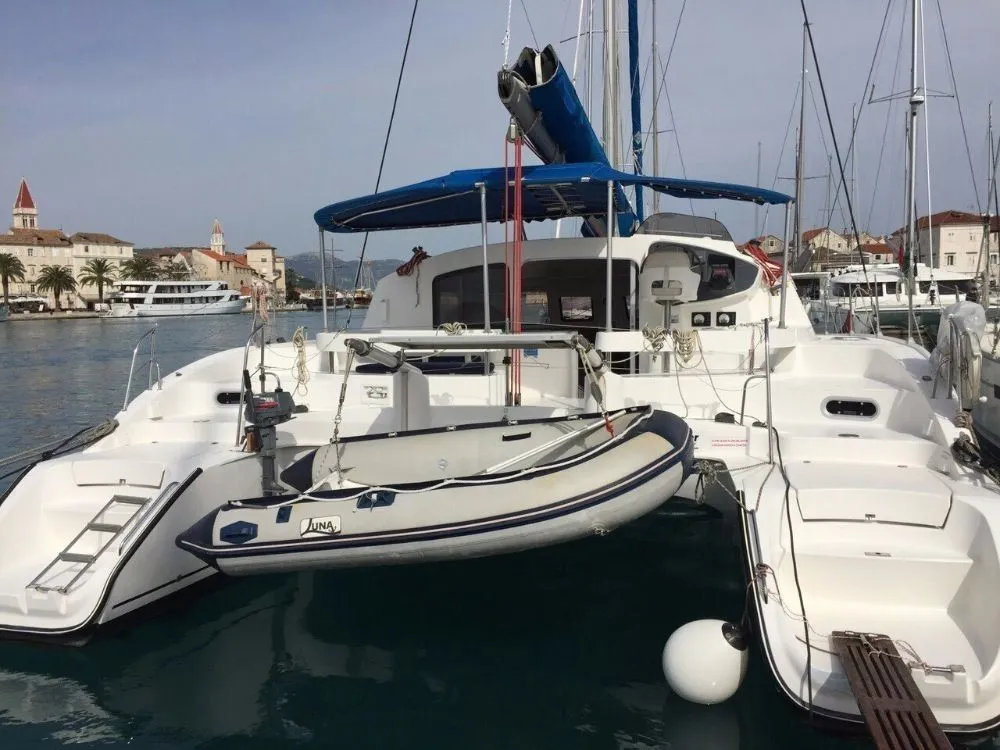 Sampei Charter Boat