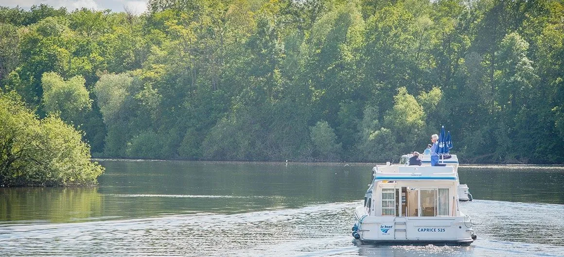 Explore Wolfsbruch on a 12m Rental House Boat