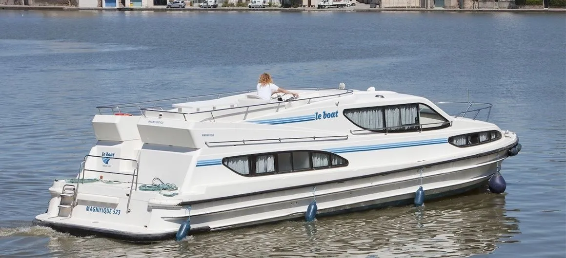 Rent a 14.5m 4 Cabin House Boat in Portiragnes