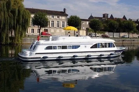 CF Cassafieres 1 Charter Boat