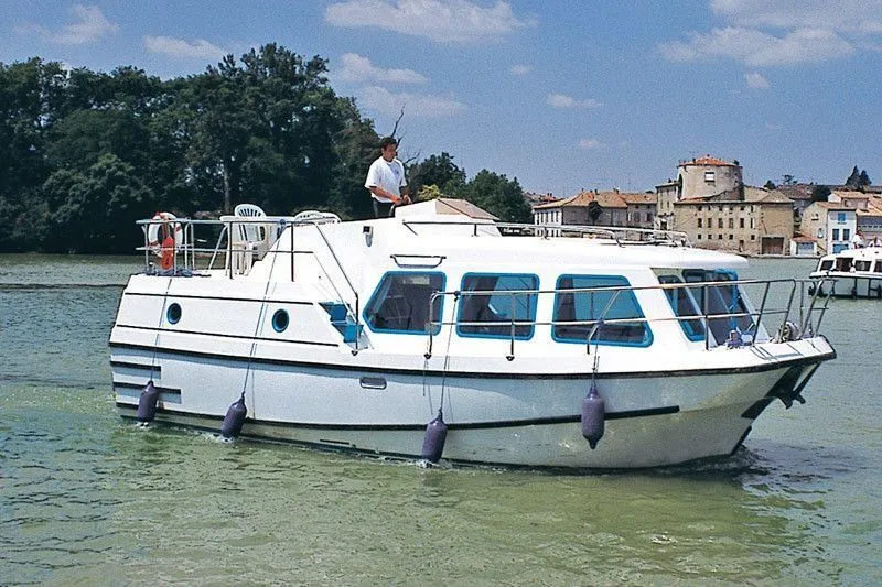 BF Aquitaine Charter Boat