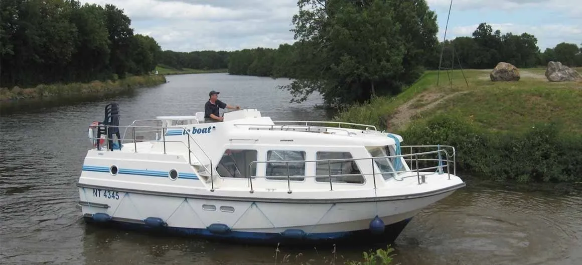 BF Aquitaine Charter Boat