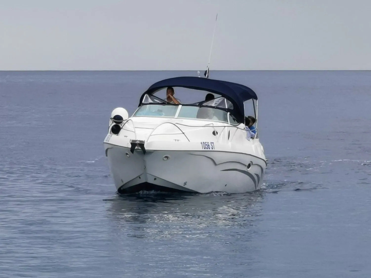 Klobuk Mali Charterboot - 3