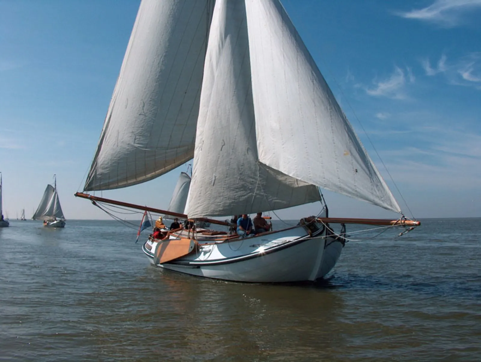 Explore Heeg on a 13m Rental Sailing Yacht