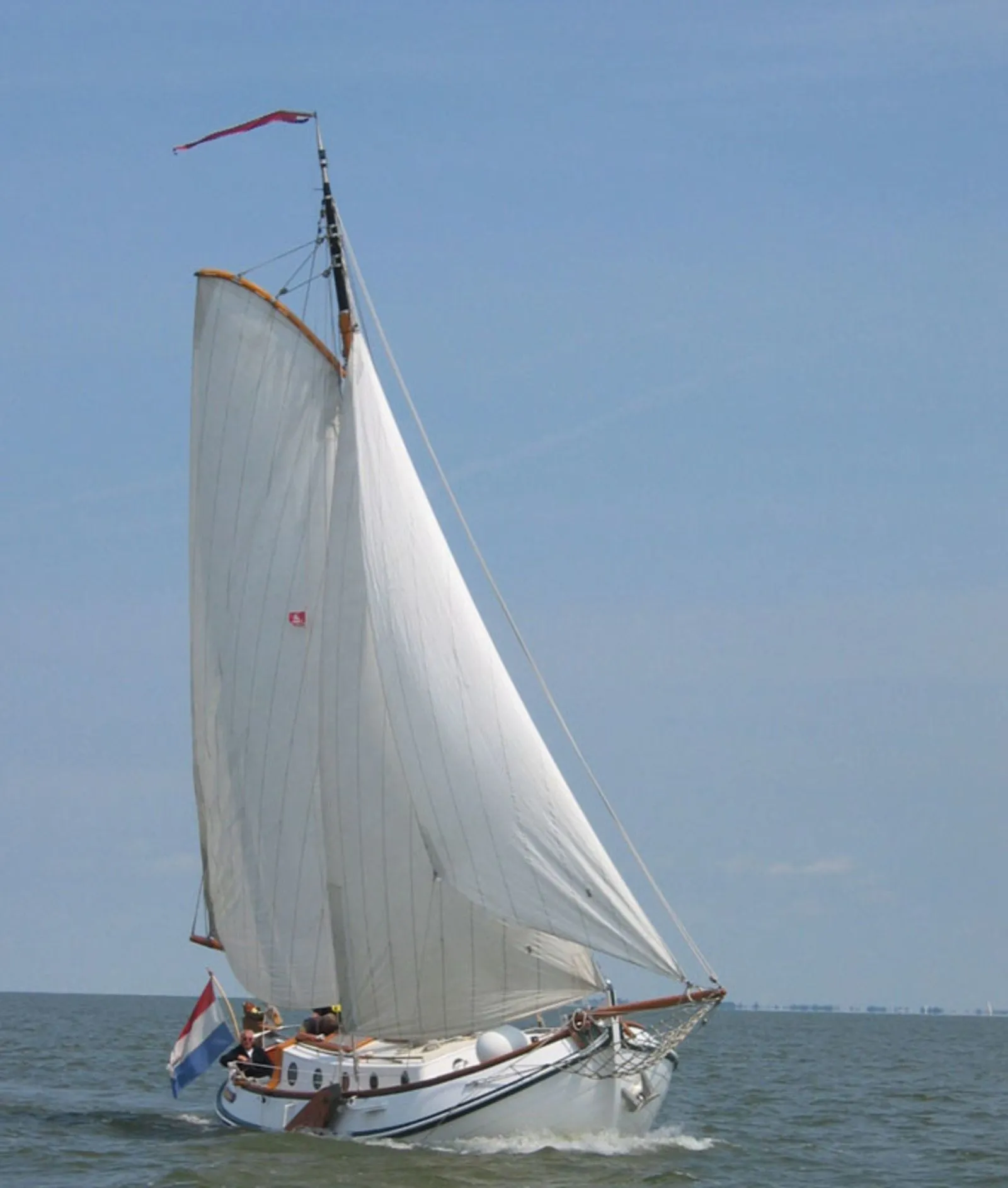 Mata Hari Charter Boat